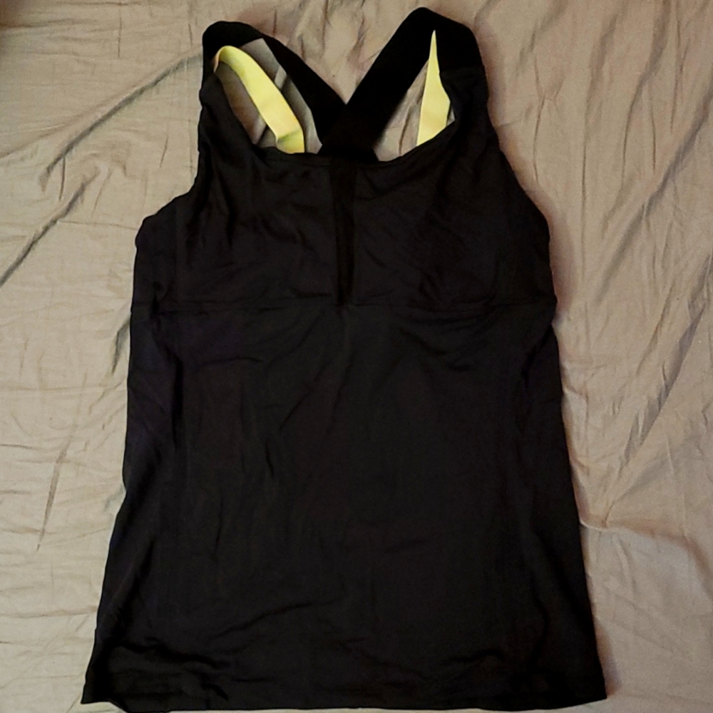 Asana workout tank, size medium